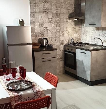 Casa di Tilde Apartment Napoli Bagian luar foto